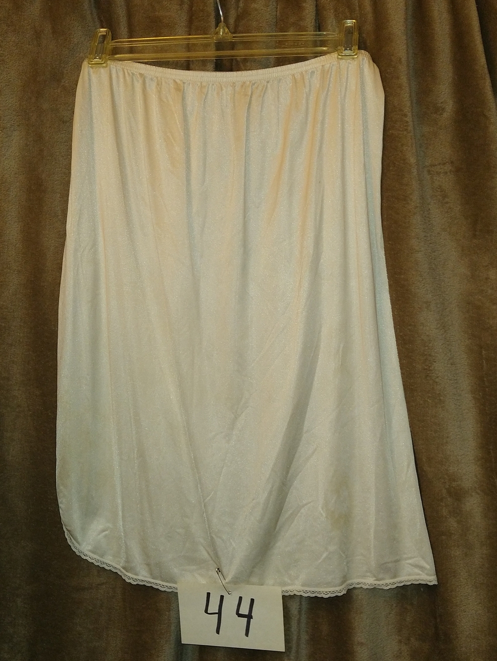 Vanity Fair White Full Slip Skirt, Size Medium 24 Inches